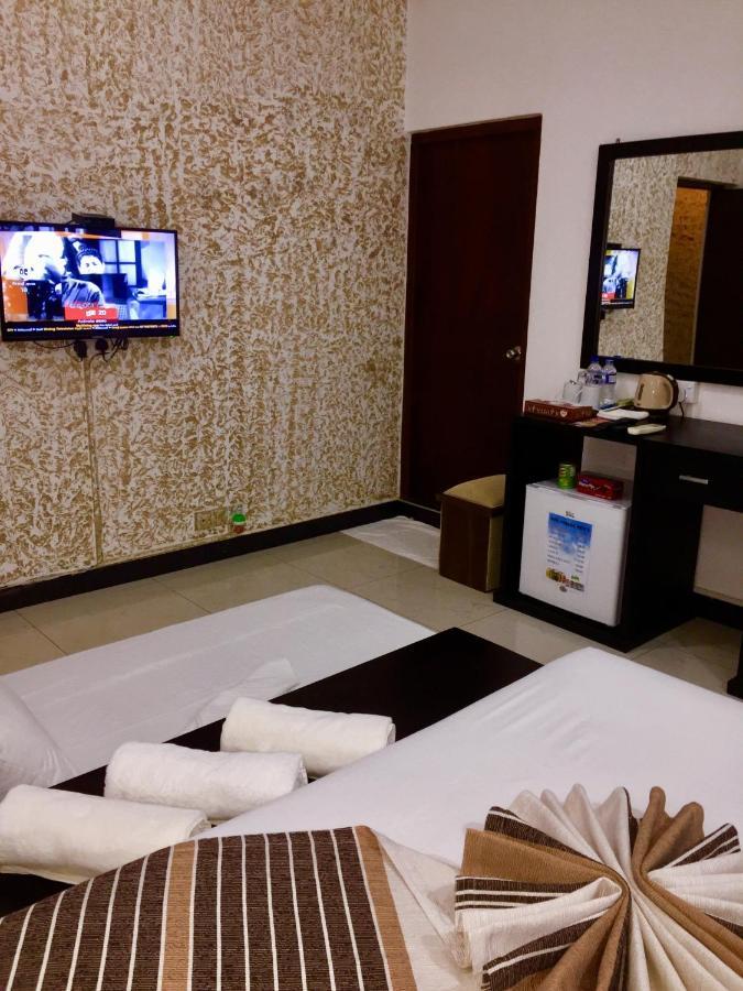 Oyo Motelvip Colombo Esterno foto